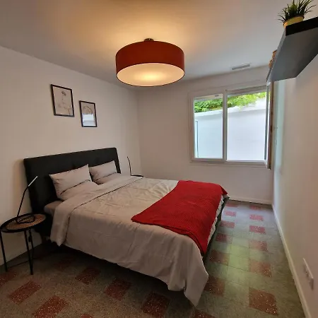 Maison Ping ,En Face Des Arenes Beziers Exterior photo