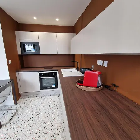 Maison Ping ,En Face Des Arenes Beziers Exterior photo