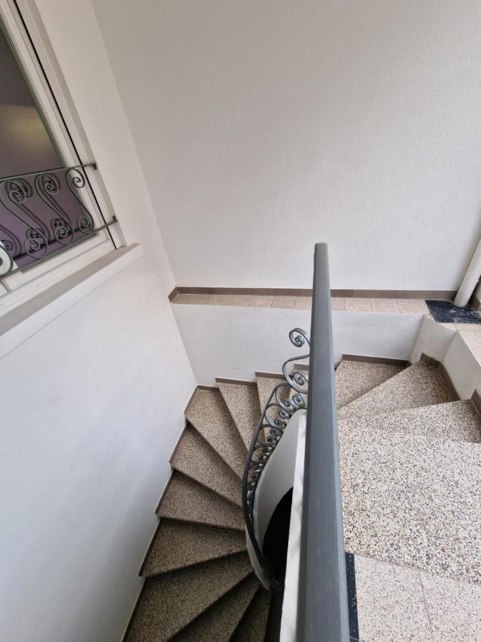Apartment Maison Ping ,en Face Des Arenes *
