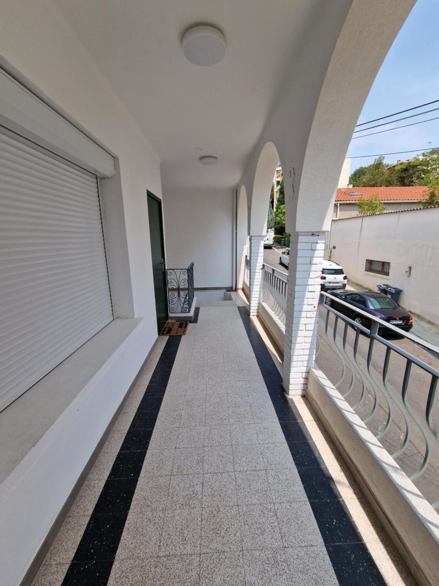 Maison Ping ,en Face Des Arenes Apartment *